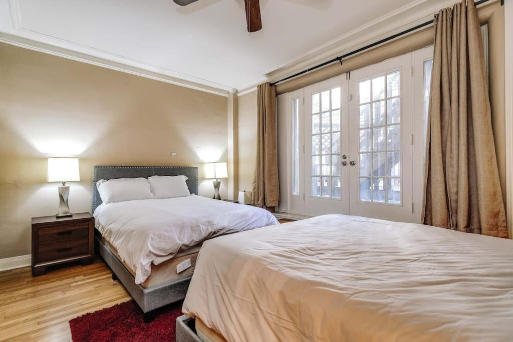 Brownstone In Gold Coast Apartment Chicago Exterior photo